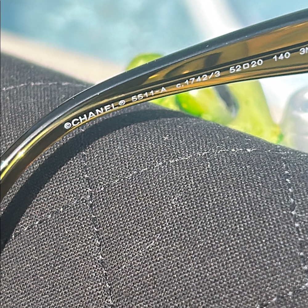 Chanel 5511 sunglasses in green round frames - Picture 6 of 7